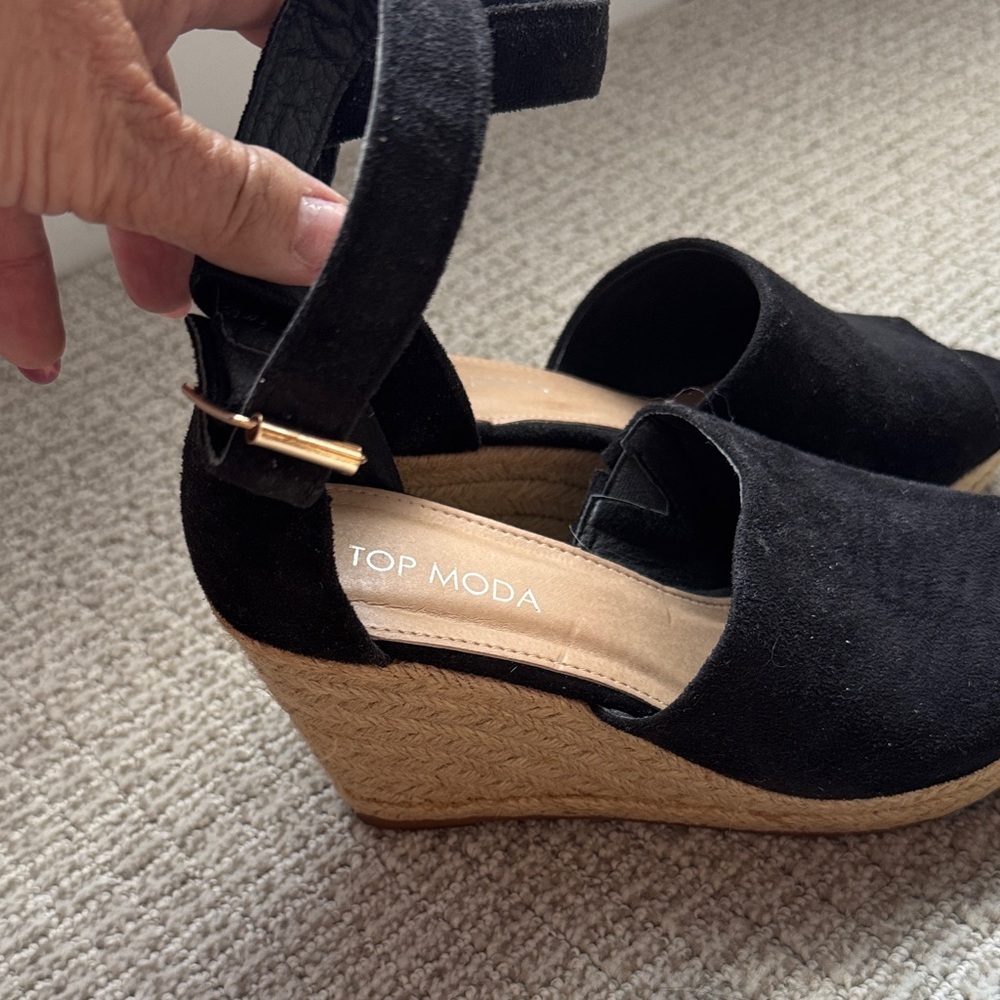 TOP Moda Black Suede Peep-Toe Wedge Sandals with Ankle Strap - Picture 3 of 7
